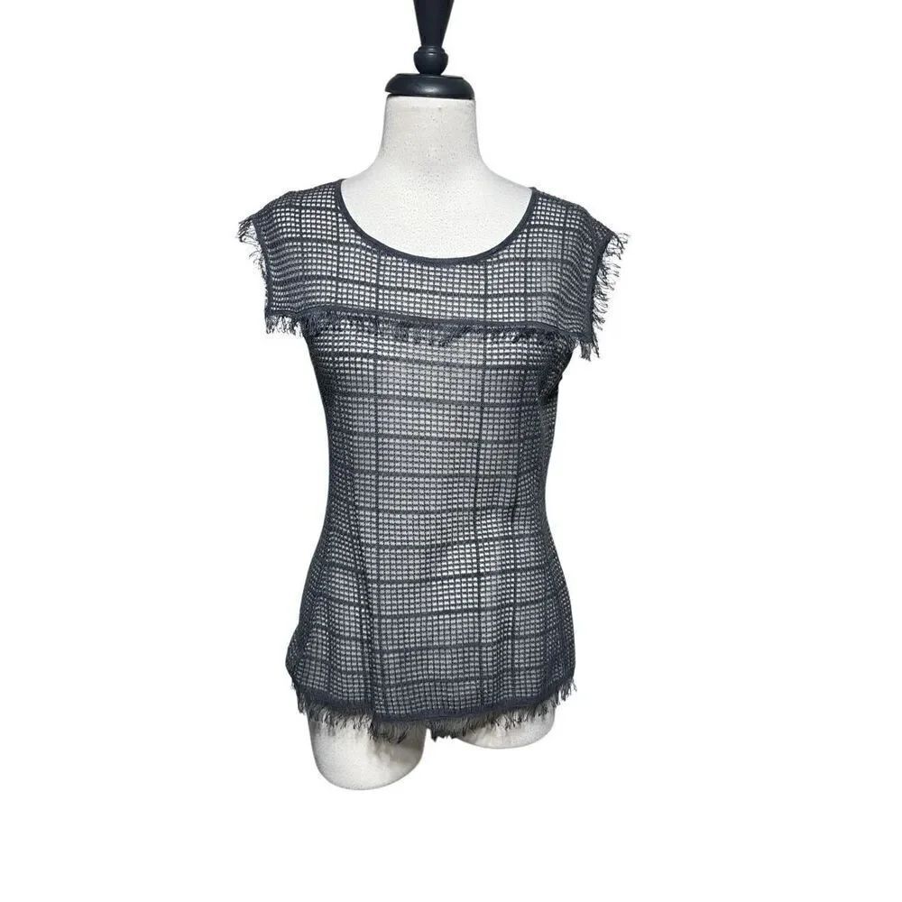 Nic + Zoe Grey Sleeveless Perforated Sheer Fringed Blouse Size Small